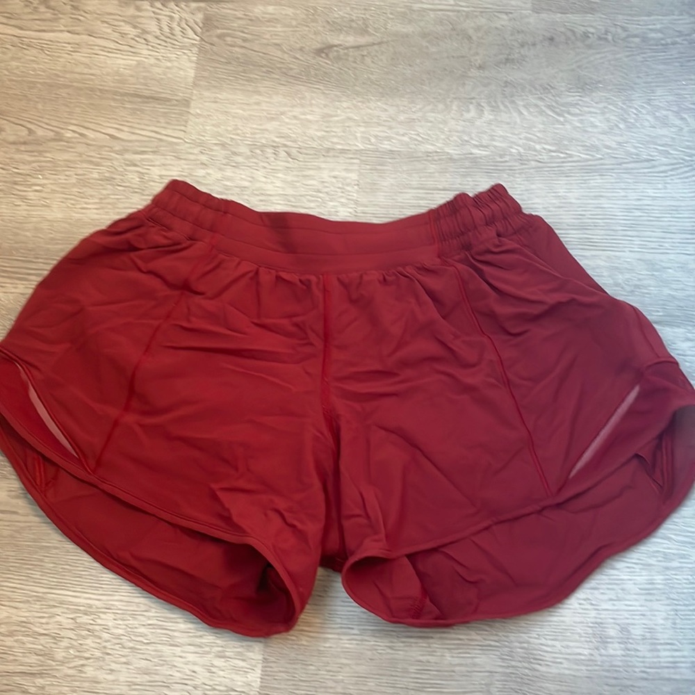 2.5” Hottie Hot Lululemon Shorts